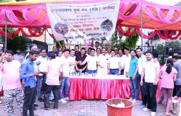 Summer Express - उत्तराखंड युवा मंच ने श्रद्धालुओं के लिए छबील व लंगर सेवा का किया आयोजन 