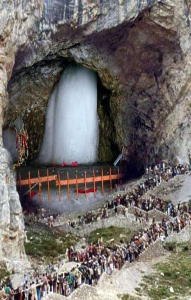 Summer Express - अमरनाथ यात्रा 2025: यात्रा मार्ग ‘नो फ्लाइंग जोन’ घोषित, सुरक्षा व्यवस्था चाक-चौबंद