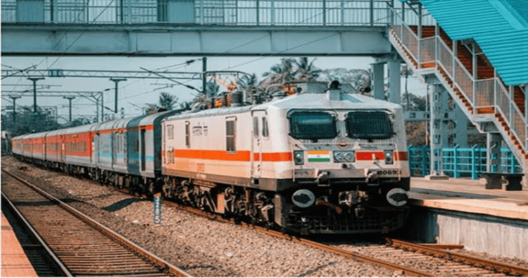 Summer Express - रेलवे टिकट बुकिंग में बड़ा बदलाव: चार्ट पहले बनेगा, तत्काल टिकट अब सिर्फ वेरिफाइड यूजर्स को
