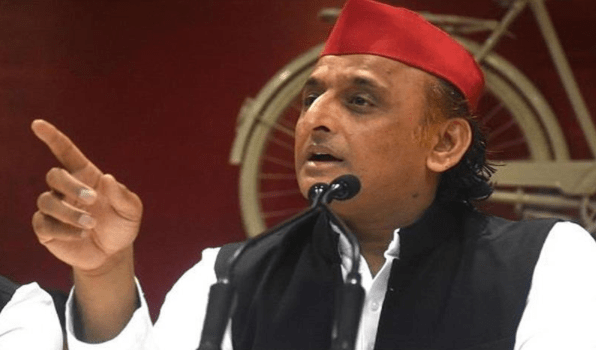 Summer Express - अखिलेश यादव का भाजपा पर हमला: कहा—‘हर इंजन ईंधन के जुगाड़ में’, व्यापारी झेल रहे टैक्स की इमरजेंसी