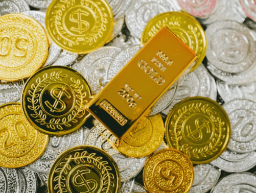 Summer Express - Gold-Silver Price Update: रिकॉर्ड बनाने के बाद सोना-चांदी की चमक फीकी, घरेलू और ग्लोबल मार्केट में गिरावट