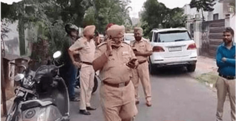 Summer Express - जालंधर में जमीन विवाद बना तकरार का कारण, AAP नेता और IAS अधिकारी पर दर्ज हुई FIR