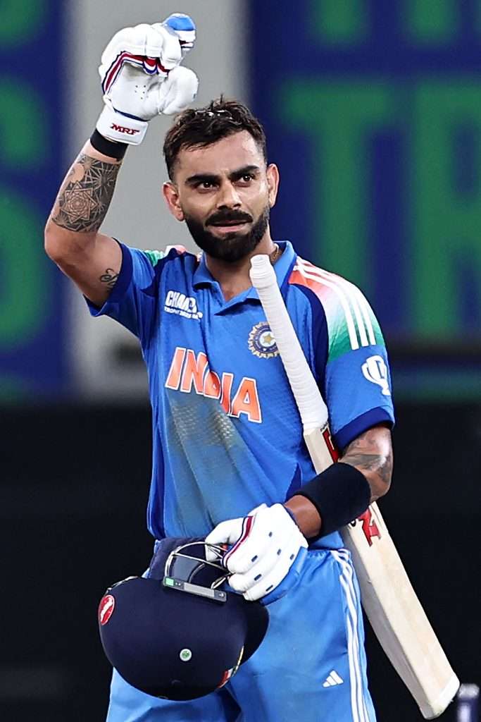 Summer Express - विराट कोहली ने रचा इतिहास: सभी प्रारूपों में ICC रेटिंग में 900 अंक पार करने वाले पहले बल्लेबाज बने”