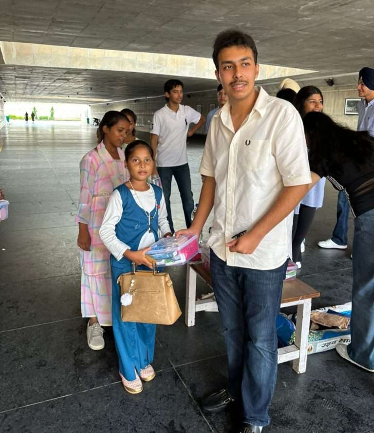 Summer Express - शिक्षा सबके लिए” एनजीओ ने ज़रूरतमंद बच्चों को बांटी प्राथमिक उपचार किट्स