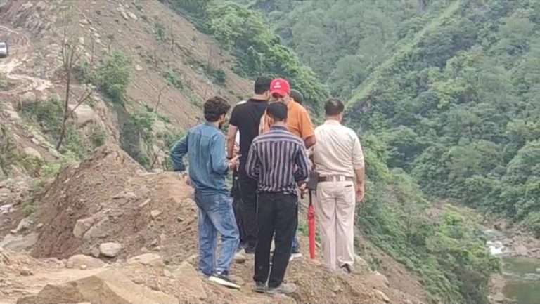 Summer Express - मसयाणा जंगल में अवैध ब्लास्टिंग और भारी डंपिंग से मचा हड़कंप, वन विभाग ने काटी डैमेज रिपोर्ट