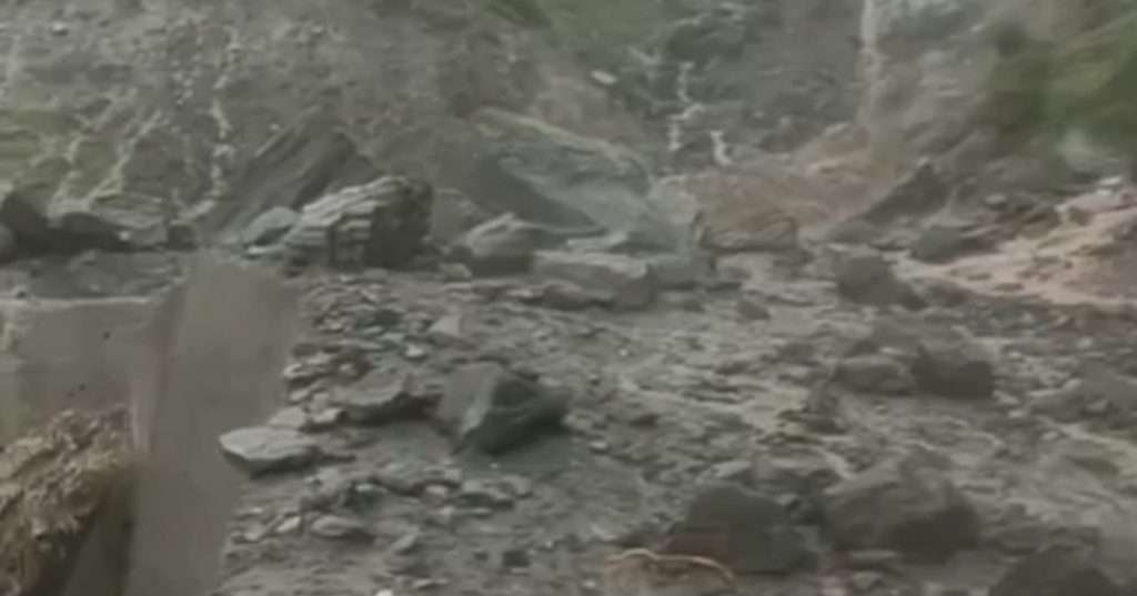 Summer Express - चंबा के बजवाड़ गांव में बादल फटने से मची तबाही.. संपर्क मार्ग पूरी तरह ध्वस्त