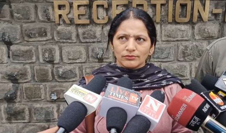 Summer Express - करुणामूल्क आश्रितों की सरकार से भावुक अपील – उम्र निकल रही, अब तो नौकरी दो!