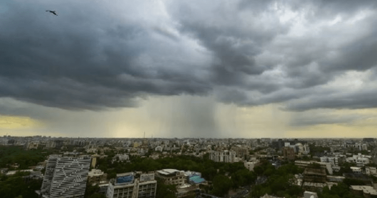 Summer Express - देशभर में मानसून का असर जारी: कई राज्यों में भारी बारिश का अलर्ट, मध्य प्रदेश-राजस्थान में ऑरेंज अलर्ट घोषित