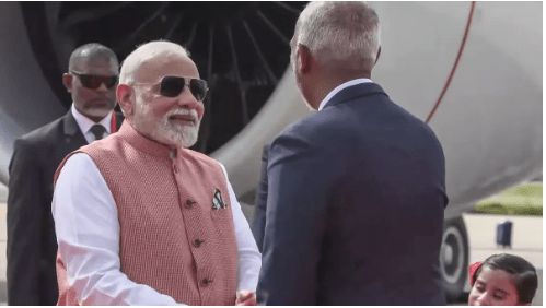 Summer Express - मालदीव में PM मोदी का भव्य स्वागत : मुइज्जू से मुलाकात के क्या हैं बड़े मायने?