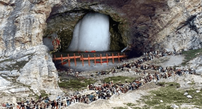Summer Express - अमरनाथ यात्रा से पहले पंथा चौक यात्री निवास का एलजी मनोज सिन्हा ने किया उद्घाटन, 1300 श्रद्धालुओं के ठहरने की सुविधा