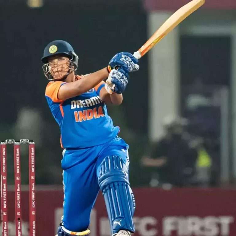 Summer Express - ऋचा घोष का कमाल: T20 में सबसे तेज़ 1000 रन वाली पहली भारतीय महिला