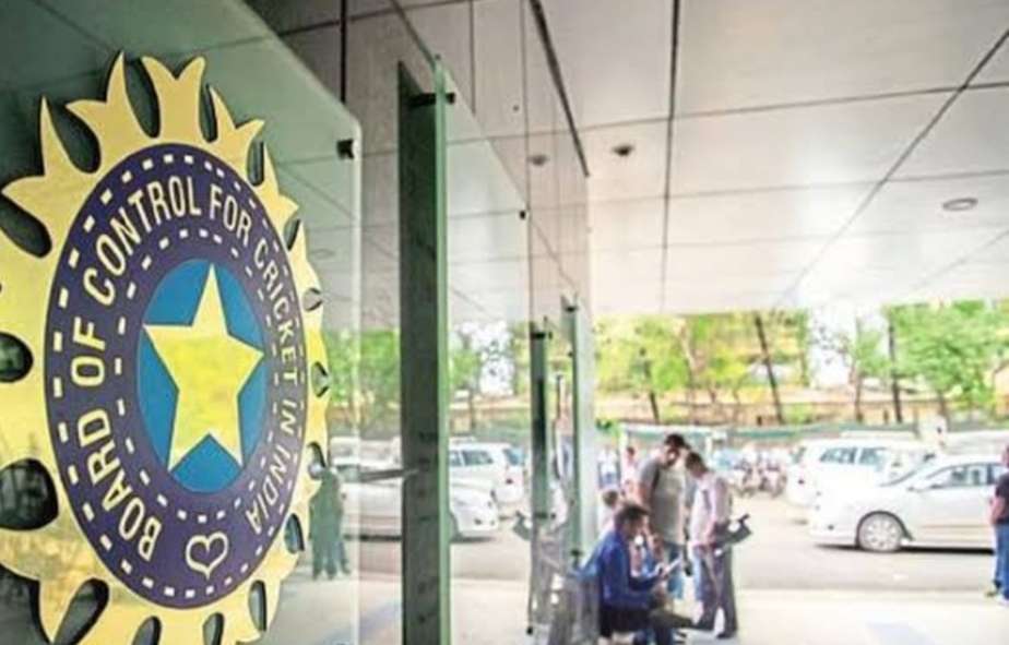 Summer Express - BCCI ने एनसीए के लिए नए कोचों की भर्ती शुरू की, पूर्व तेज गेंदबाजों को मिलेगा मौका