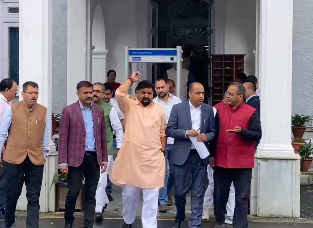 Summer Express - विधानसभा में हंगामा, हिमकेयर पर घिरे CM… अस्पतालों पर 364 करोड़ की देनदारी, मरीज भटक रहे दर-दर