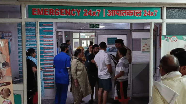 Summer Express - स्कूल वैन में मचा कोहराम: टक्कर मारकर फरार हुआ क्रेटा चालक