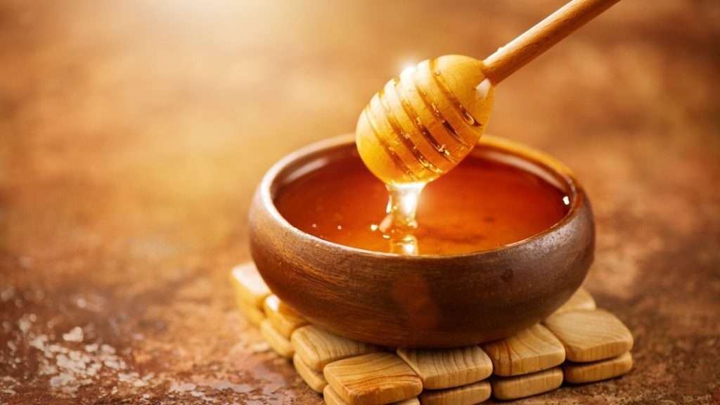 Summer Express - शहद खाने का सही तरीका: सुबह खाली पेट मिलेगा दोगुना फायदा
