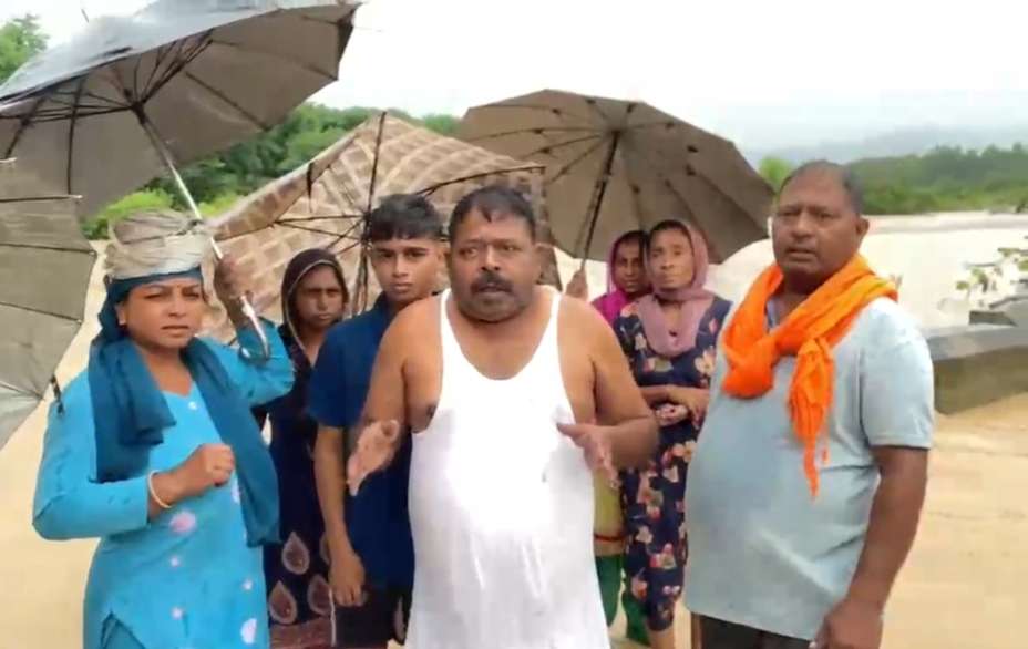 Summer Express - ऊना में भारी बारिश का कहर : नैशनल हाइवे बंद, गांवों में पानी घुसा, लोग प्रशासन से नाराज़