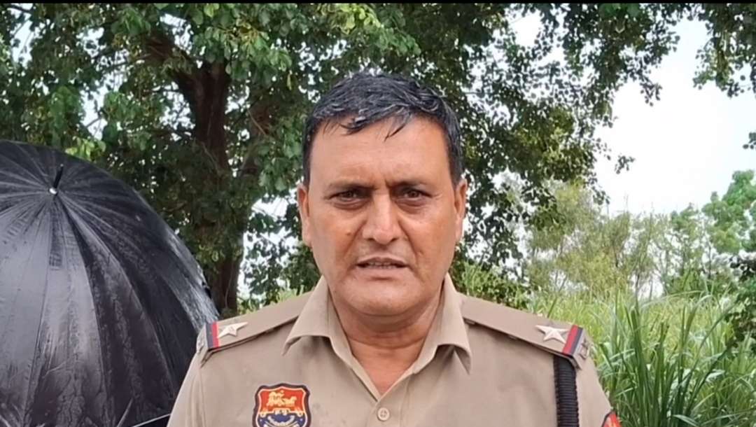 Summer Express - अंबाला के दुखेड़ी गांव में बड़ा हादसा… ट्रैक्टर-ट्रॉली नाले में पलटी, दो लापता