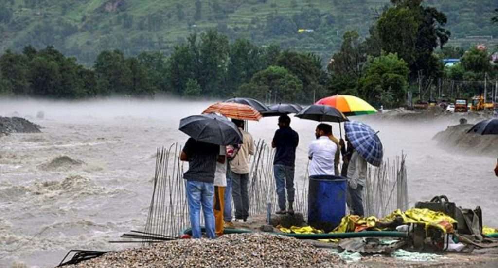 Summer Express - हिमाचल-उत्तराखंड में भारी बारिश का खतरा, देशभर में अलर्ट