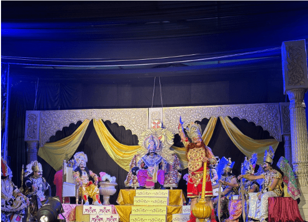 Summer Express - आदर्श रामलीला में दशवें दिन युद्ध के दृश्य ने बांधा दर्शकों का ध्यान