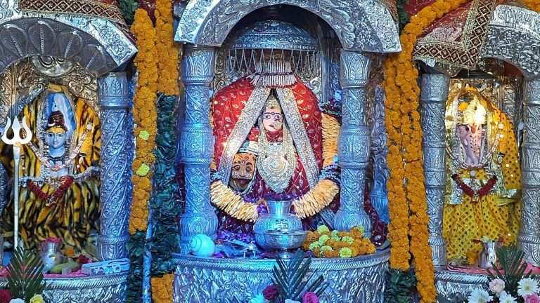 Summer Express - नवरात्रों पर जानिए माता के उग्रतारा से नैणा देवी बनने की रोचक कहानी