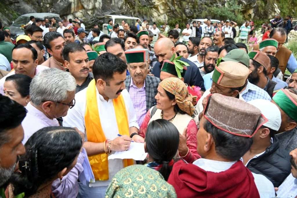 Summer Express - रामपुर को आपदा राहत के लिए 17 करोड़, झाखड़ी में बनेगा नया पुल – विक्रमादित्य सिंह