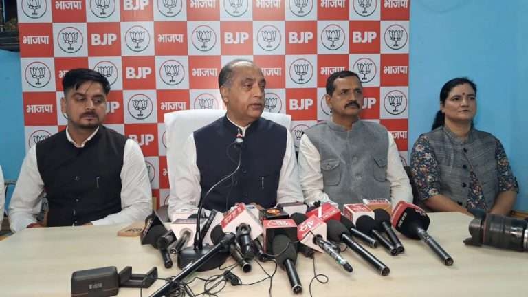 Summer Express - सीएम सुक्खू की नीतियों पर जयराम ठाकुर का हमला — बोले, बच्चों पर FIR करना तानाशाही की हद