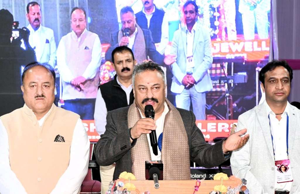 Summer Express - स्कूलो में कौशल आधारित शिक्षा समय की आवश्यकता : शिक्षा मंत्री रोहित ठाकुर