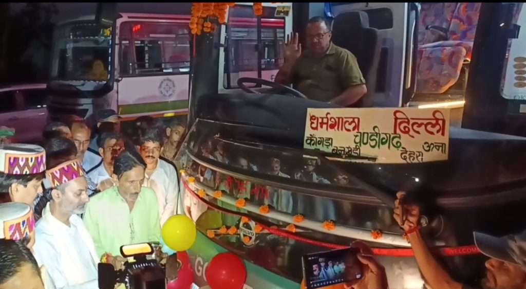 Summer Express - यात्रियों को बड़ी राहत : एचआरटीसी ने वोल्वो बसों के किराए में 10% की कमी की
