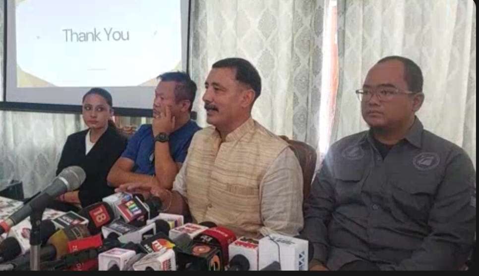 Summer Express - शिमला के जुन्गा में होगा पैराग्लाइडिंग फ्लाइंग फेस्टिवल..ग्रेट खली बनेंगे आकर्षण का केंद्र