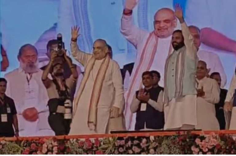 Summer Express - केंद्रीय गृहमंत्री शाह ने कानून प्रदर्शनी देखी, 12 जिलों को तोहफा