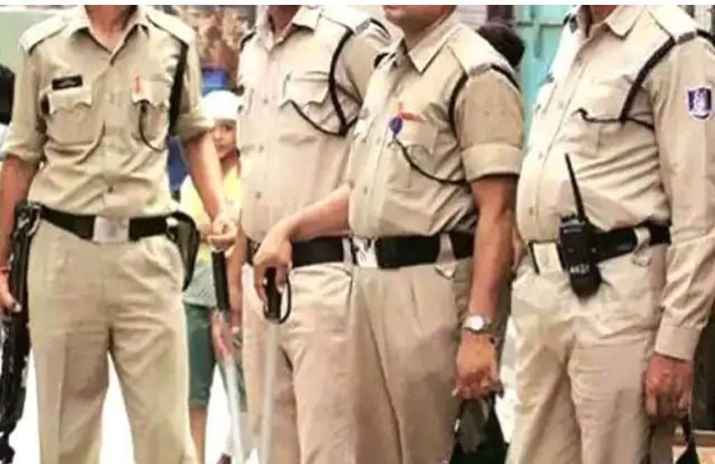 Summer Express - हिसार में पुलिस लाइन विवाद, हेड कांस्टेबल ने दी चेतावनी