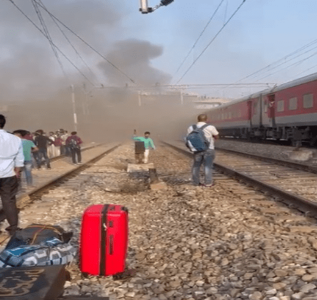 Summer Express - फतेहगढ़ साहिब: ट्रेन में अचानक लगी आग