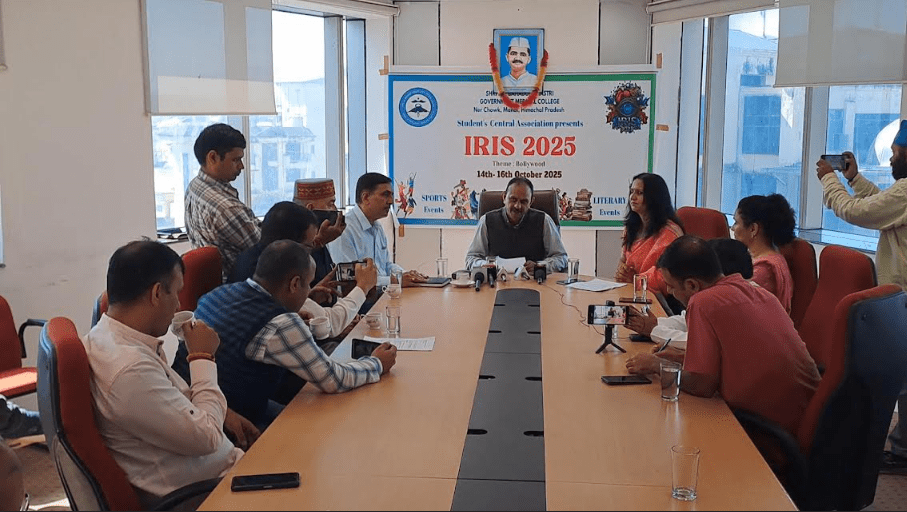 Summer Express - मेडिकल के स्टूडेंट्स बॉलीवुड थीम पर मनाएंगे अपना 7वां वार्षिक समारोह ’’आइरिस’’