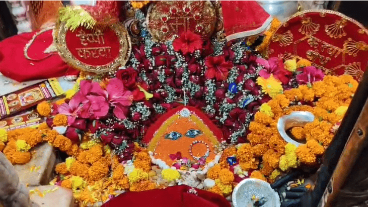 Summer Express - करवा चौथ पर माता श्री चिंतपूर्णी के दरबार में सुहागन महिलाओं ने की विशेष पूजा अर्चना