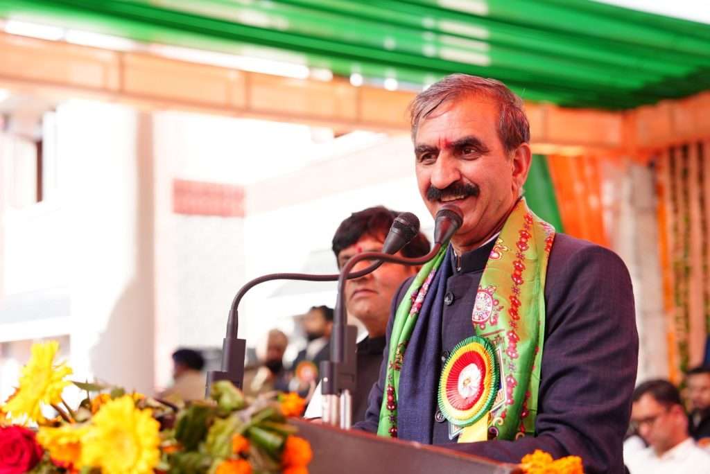 Summer Express - पहले डबल इंजन का नारा लगाकर जयराम ने लूटा प्रदेश का खजाना, फिर केंद्र ने रोका हिमाचल का पैसा -CM