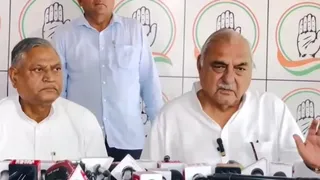 Summer Express - हरियाणा में अधिकारियों की नाराज़गी, कांग्रेस विधायकों ने दर्ज कराई शिकायत