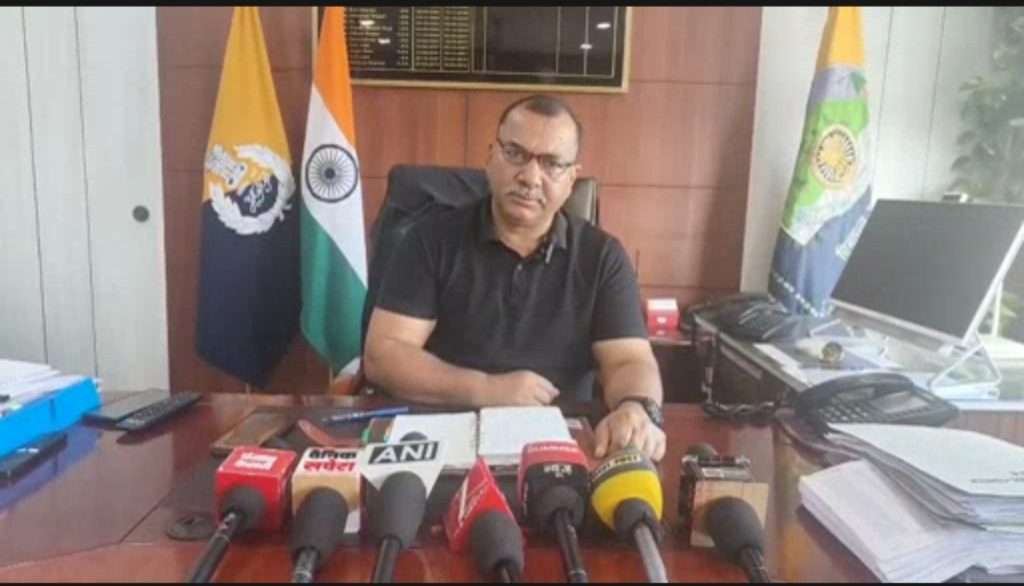 Summer Express - दिव्यांग गोलू के नाम पर फर्जी चंदा उगाही का खुलासा, फोटो व नकली स्कैनर का दुरुपयोग