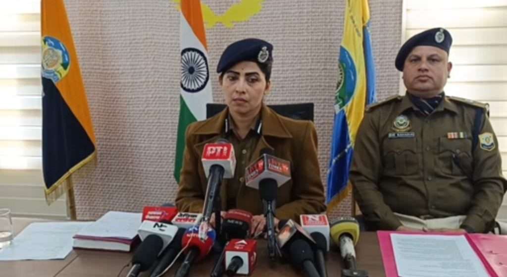 Summer Express - धर्मशाला में एंटी-ड्रग वॉकाथॉन , पुलिस की पहल से नशामुक्ति अभियान को नई गति
