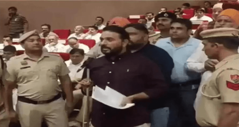 Summer Express - हरियाणा में डीएसपी से 47 लाख की ठगी, मंत्री के आदेश पर FIR