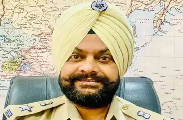 Summer Express - पंजाब सरकार ने अमृतसर SSP विजिलेंस लखबीर सिंह को सस्पेंड किया