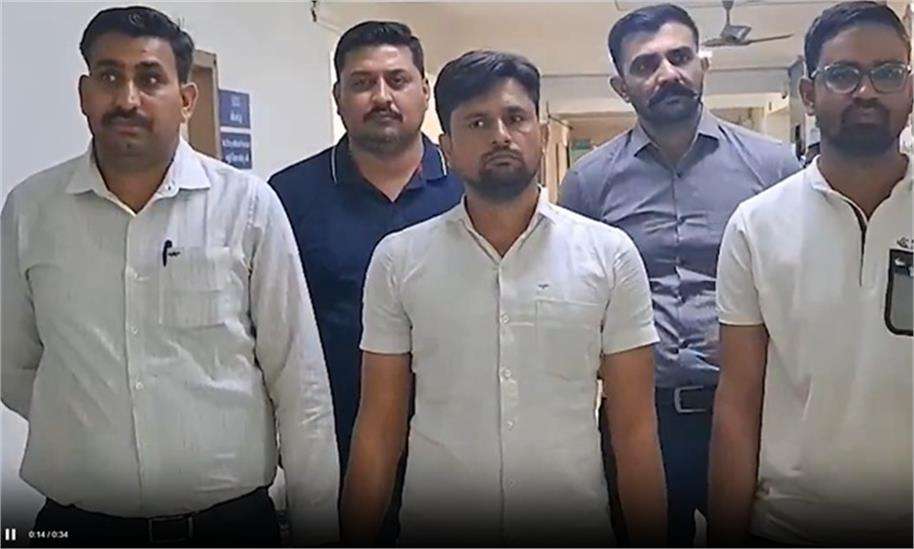 Summer Express - सूरत में ‘आप’ नेता गिरफ्तार, राशन दुकानदारों से वसूली का आरोप