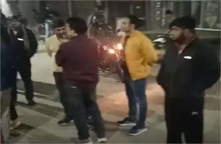 Summer Express - सीएम फ्लाइंग की छापेमारी: राशन डिपो में मिली अतिरिक्त चीनी