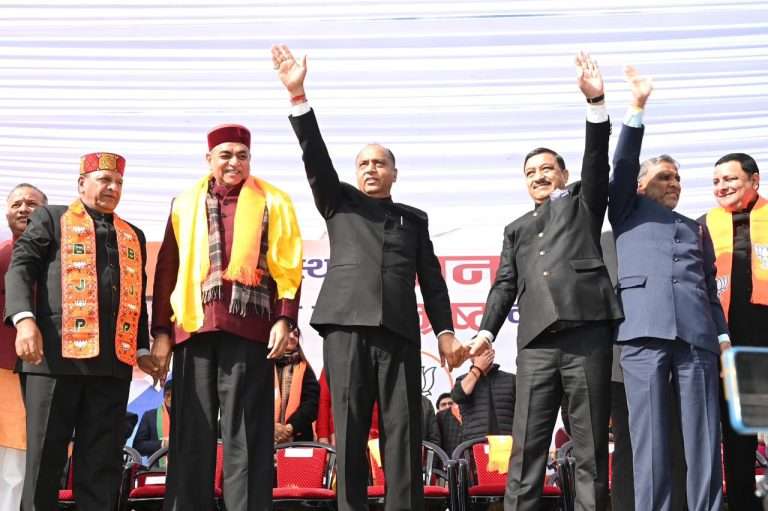 Summer Express - सुक्खू सरकार पर जयराम का हमला: “पुरानी योजनाएं बंद कर जनता को किया परेशान”