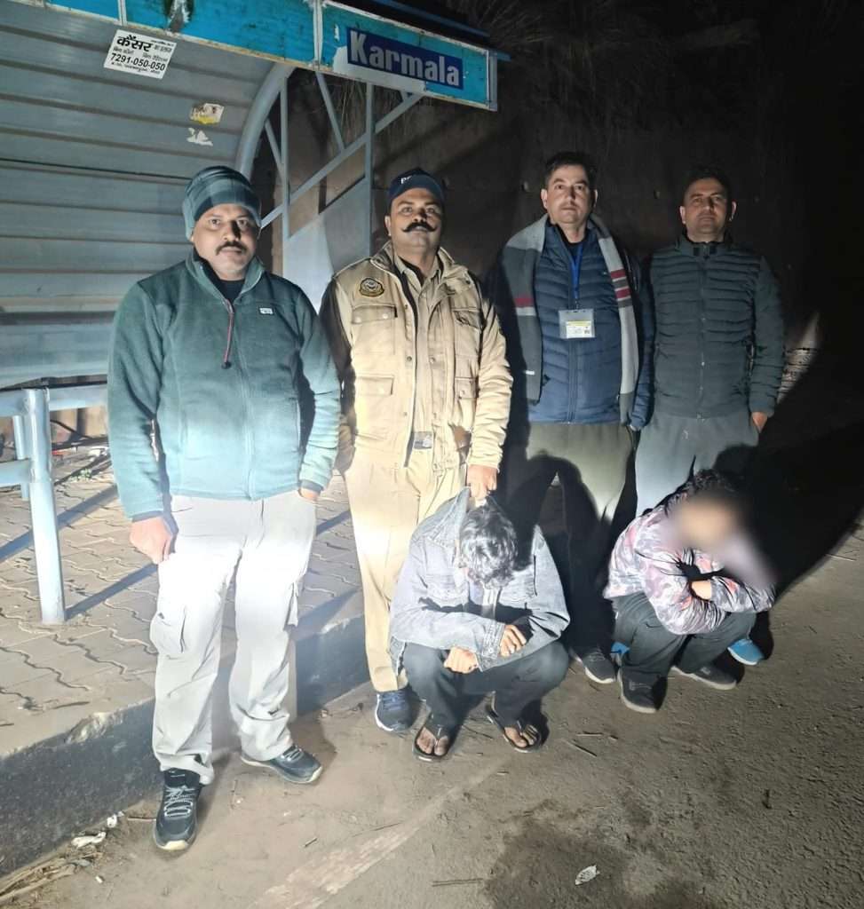 Summer Express - स्वारघाट में नशा तस्करों पर शिकंजा, 30 ग्राम चिट्टा सहित दो आरोपी दबोचे