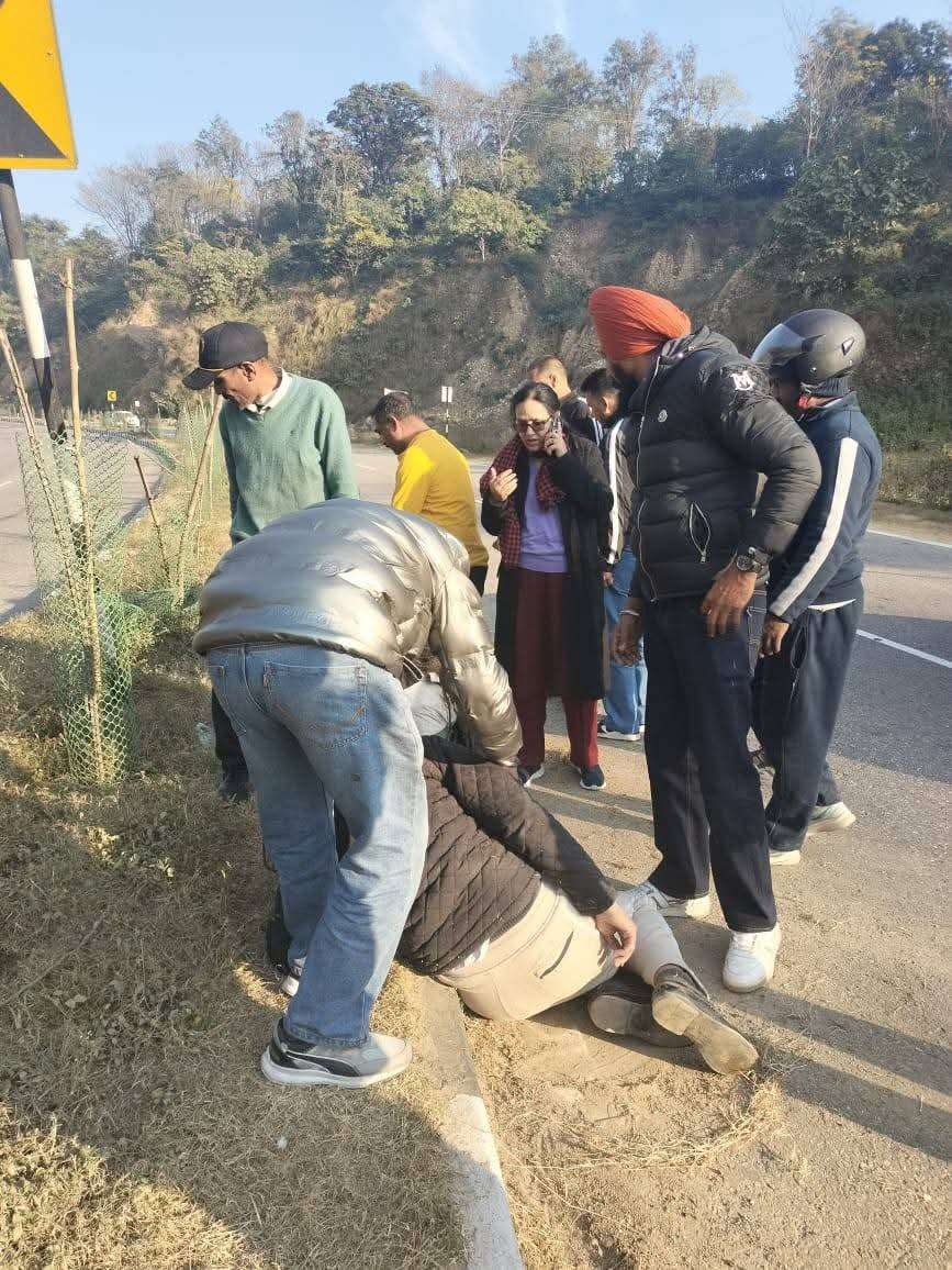 Summer Express - किरतपुर–नेरचौक फोरलेन पर हादसे में घायल युवकों की मदद को आगे आईं महिला आयोग अध्यक्ष