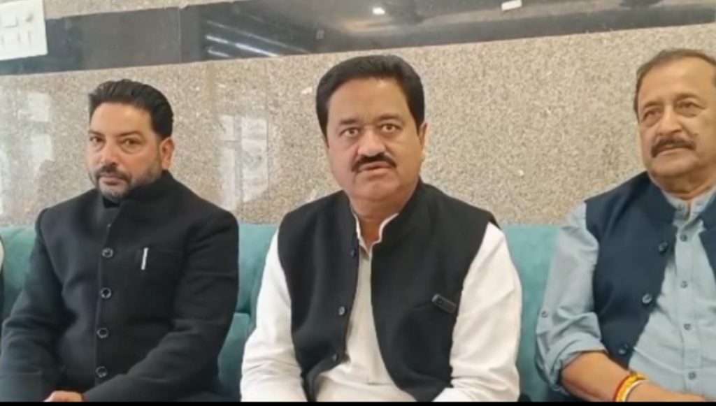 Summer Express - ऊना जिला अध्यक्ष का चयन कार्यकर्ताओं और जनता की पसंद से होगा: कांग्रेस संगठन प्रभारी सुखदेव पांसे