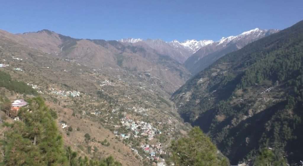 Summer Express - बर्फबारी से पहले चुराह के दुर्गम क्षेत्रों में तीन महीने का राशन पहुंचाने  के निर्देश