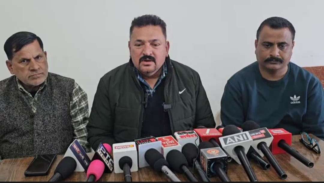 Summer Express - सड़क निर्माण को लेकर नाहन में सियासी टकराव तेज, भाजपा–कांग्रेस आमने-सामने