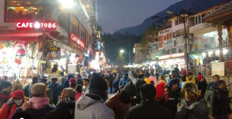 Summer Express - क्रिसमस और नव वर्ष के स्वागत को तैयार कुल्लू-मनाली,होटल कारोबारियों को सीजन से बड़ी उम्मीदें