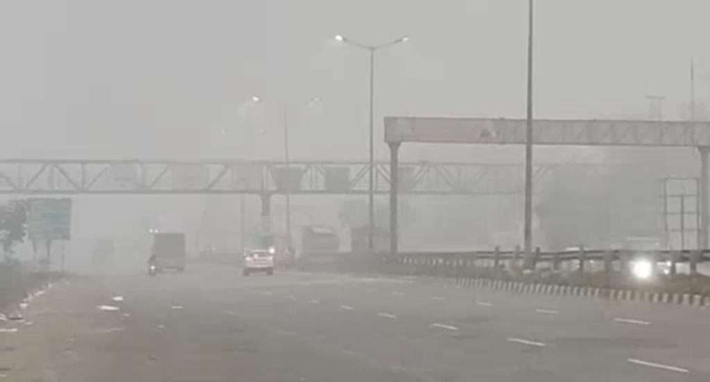 Summer Express - करनाल में घना कोहरा और शीतलहर का डबल अटैक, ठंड से कांप उठा जनजीवन